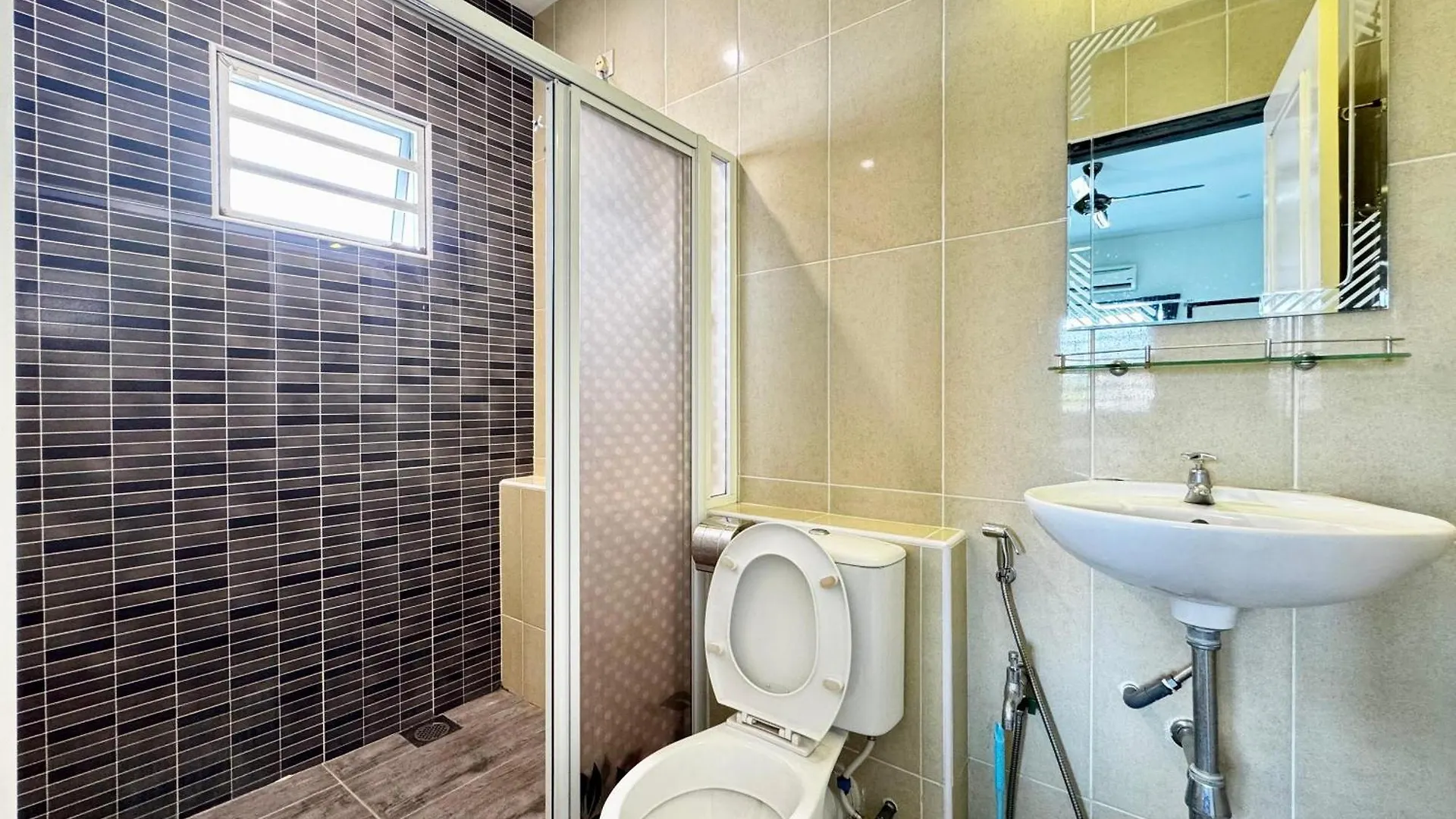 Tatil Evi I Homes Villa 2 At Ipoh Town 16 Guest Malezya